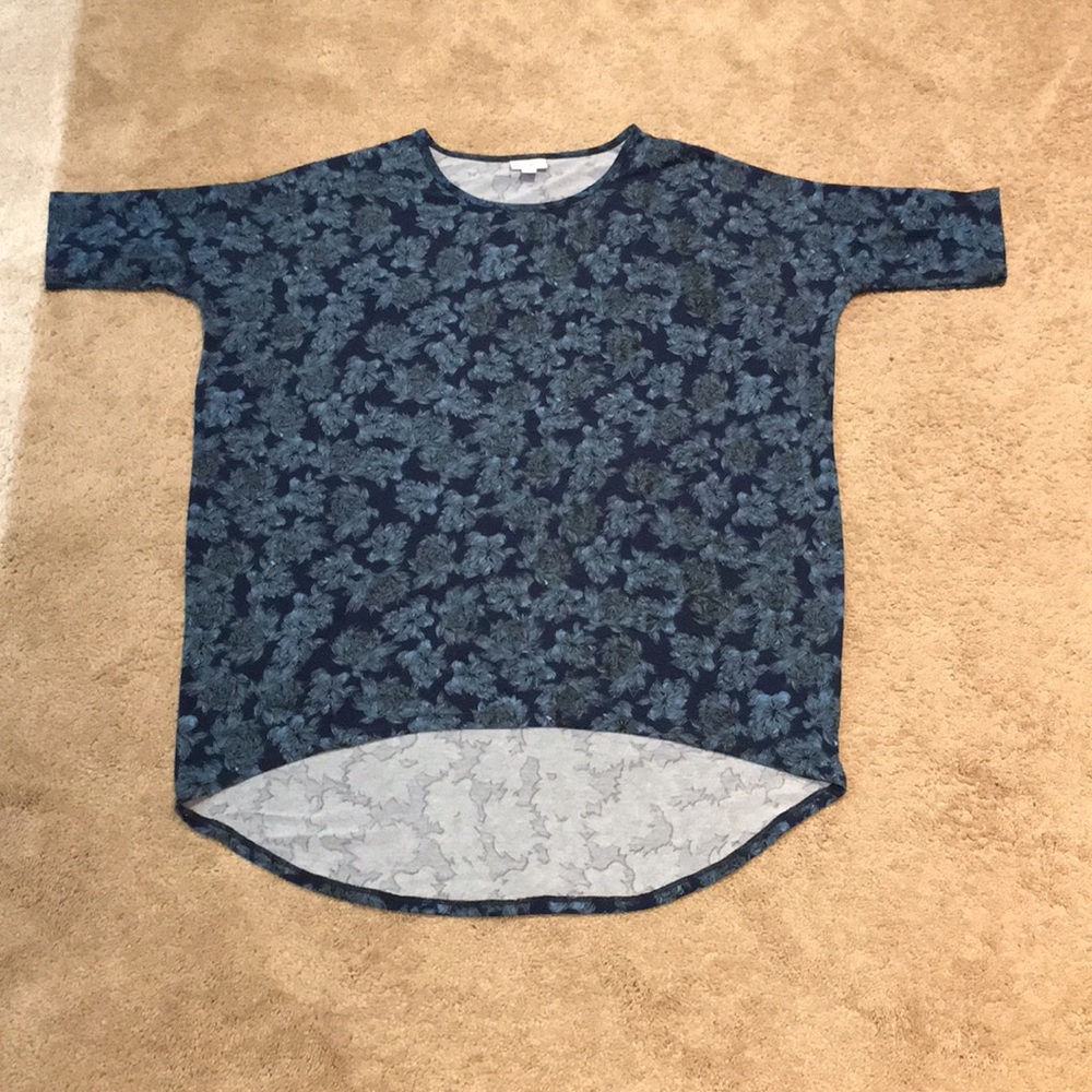NWOT LuLaRoe size S Irma